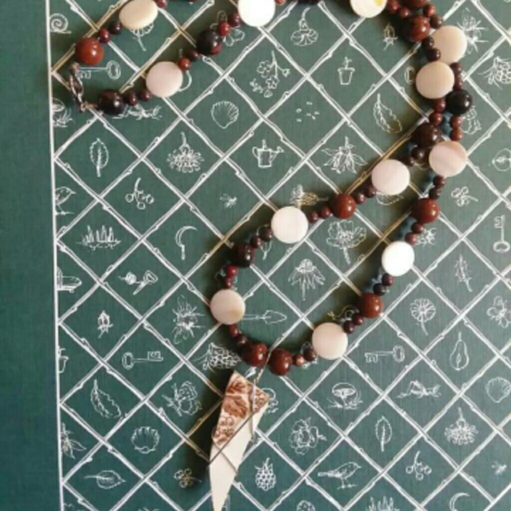 Grapes necklace